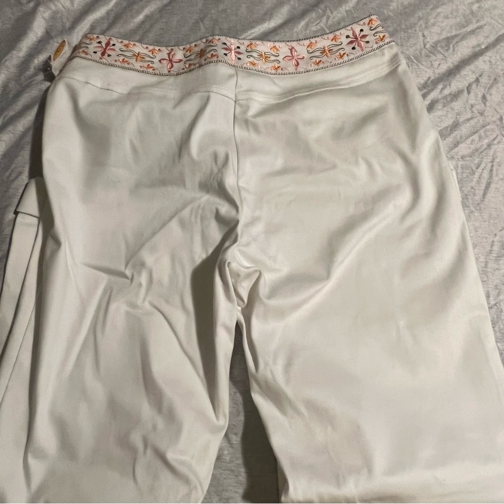 Talbots White Pants with Floral Embroidery Women’s 12 NWT - Picture 5 of 6